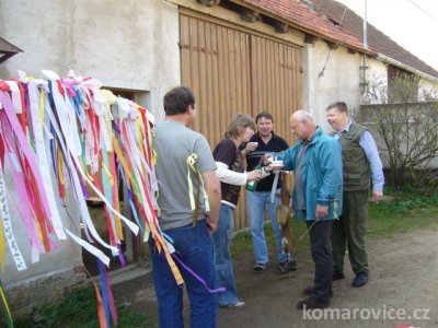 OBEC KOMÁROVICE