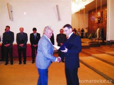 PŘEVZETÍ ZNAKU A PRAPORU OBCE
